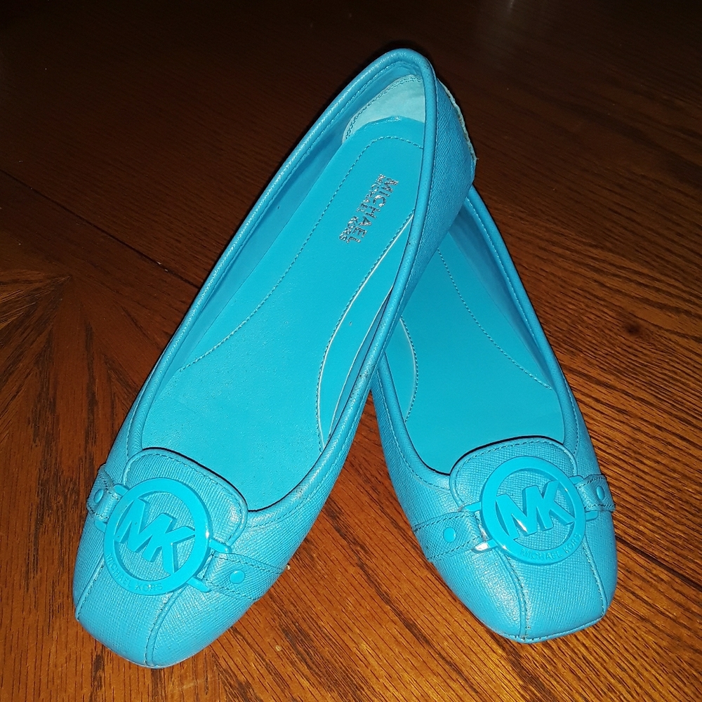 Authentic Michael Kors Sapphire Fulton Flats